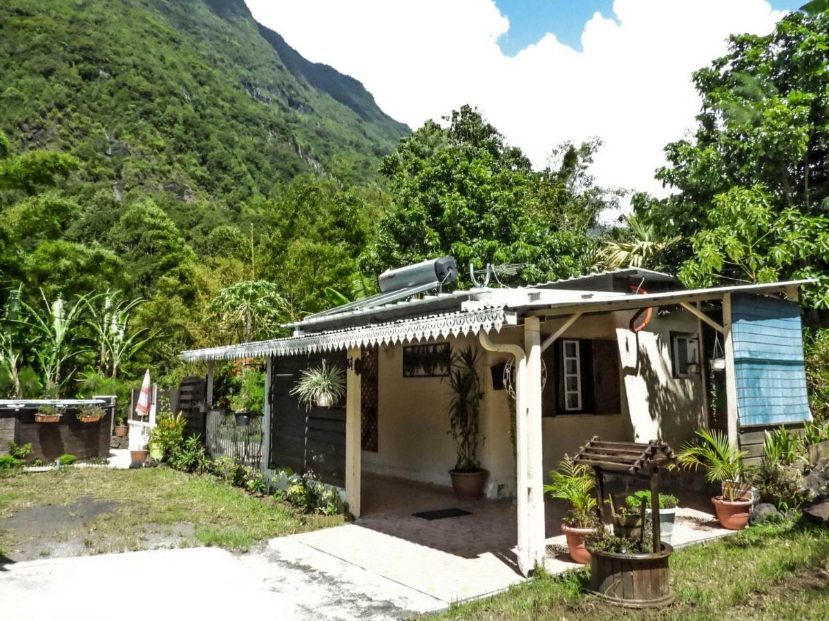 Villa Sur La Route Du Voile Salazie Exterior foto